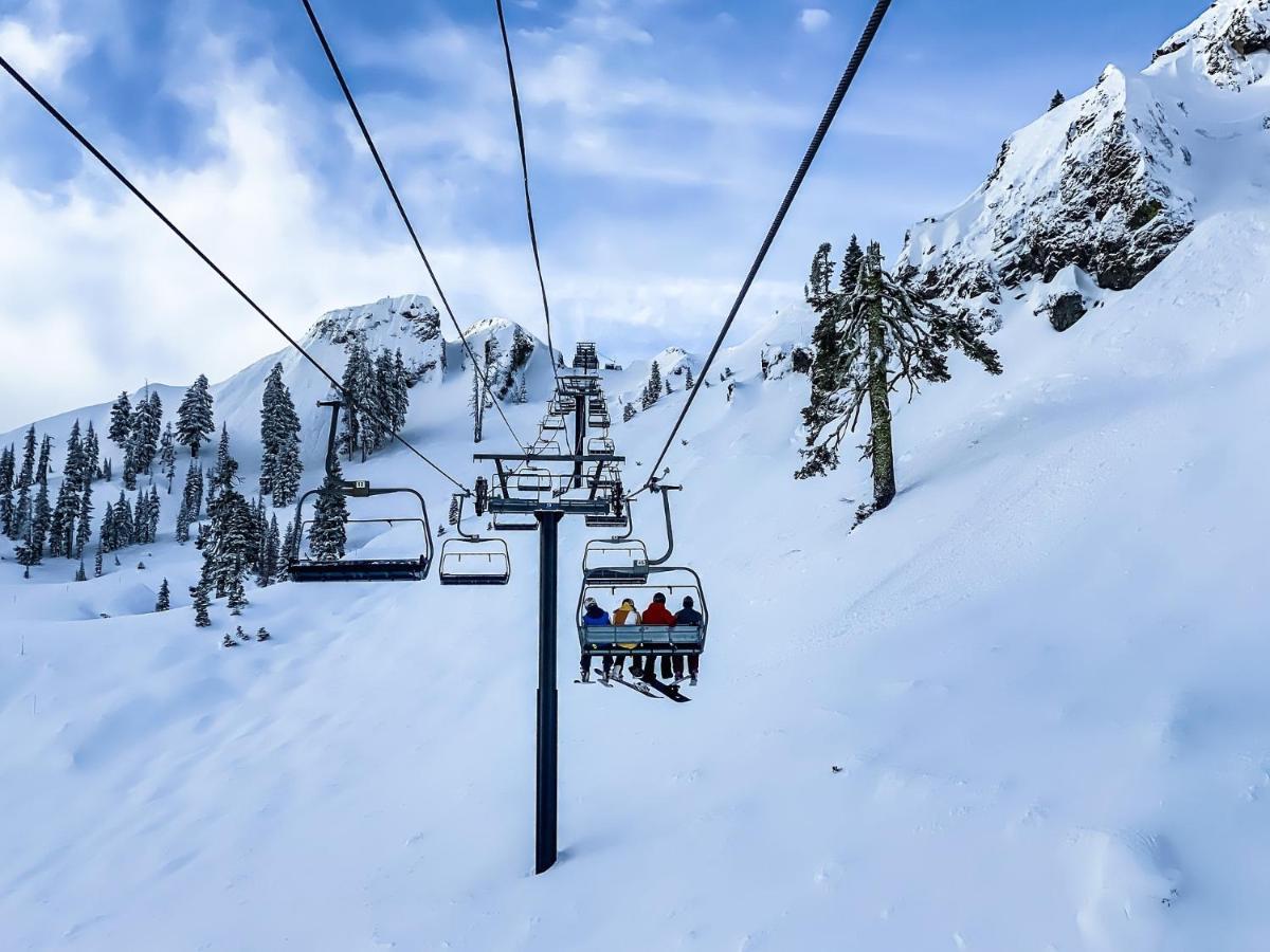 Apart Alpenrose Spiss Kültér fotó